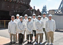 教員の民間企業研修の様子(名古屋製鉄所)