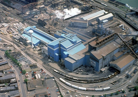 USスチールのモンバレー製鉄所エドガー・トムソン地区（米ペンシルバニア州）