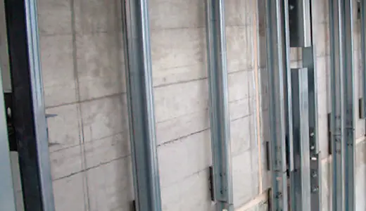 ホテル地下地財