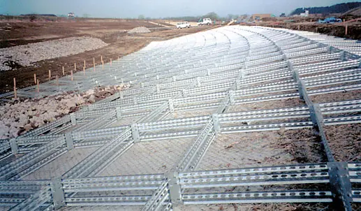 秋田県子吉川/三条地区掘削護岸工事