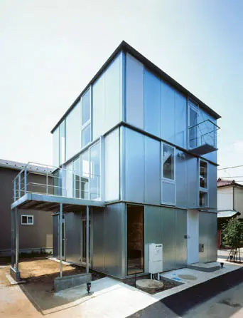 ショールームプレハブ住宅［鉄骨3階建て住宅（外装パネル）］