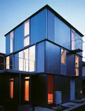 ショールームプレハブ住宅［鉄骨3階建て住宅（外装パネル）］