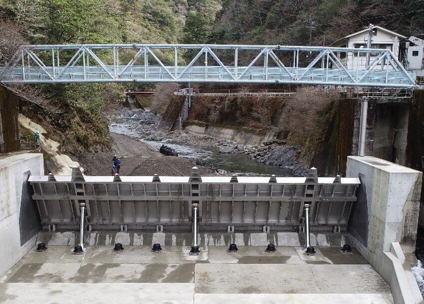 写真2:槇之口発電所取水堰