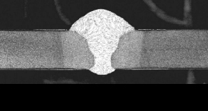 断面組織：3.2mm、めっき付着量145/145 g/m2 アーク溶接部