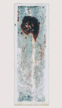 Lapse of time: 4,000h Zn-5% Al alloy coated steel
Thickness: 2.3 mm 90/90 g/m2 Appearances of spot weld zones after salt spray test