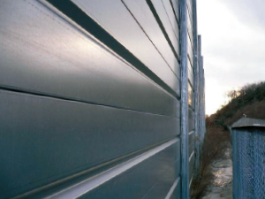 遮音壁（背面）