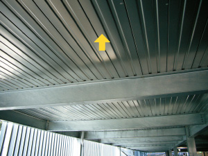 立体駐車場デッキプレート（拡大）