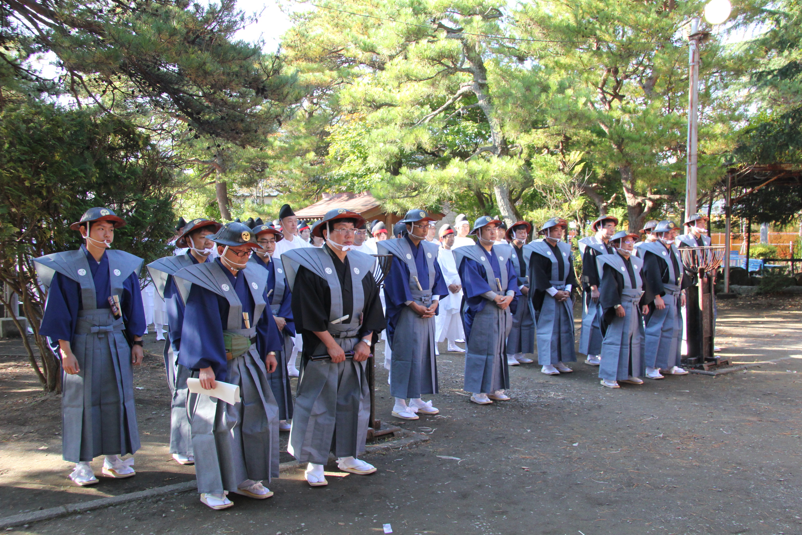 市内を約2kmにおよび豪華な行列が渡御します